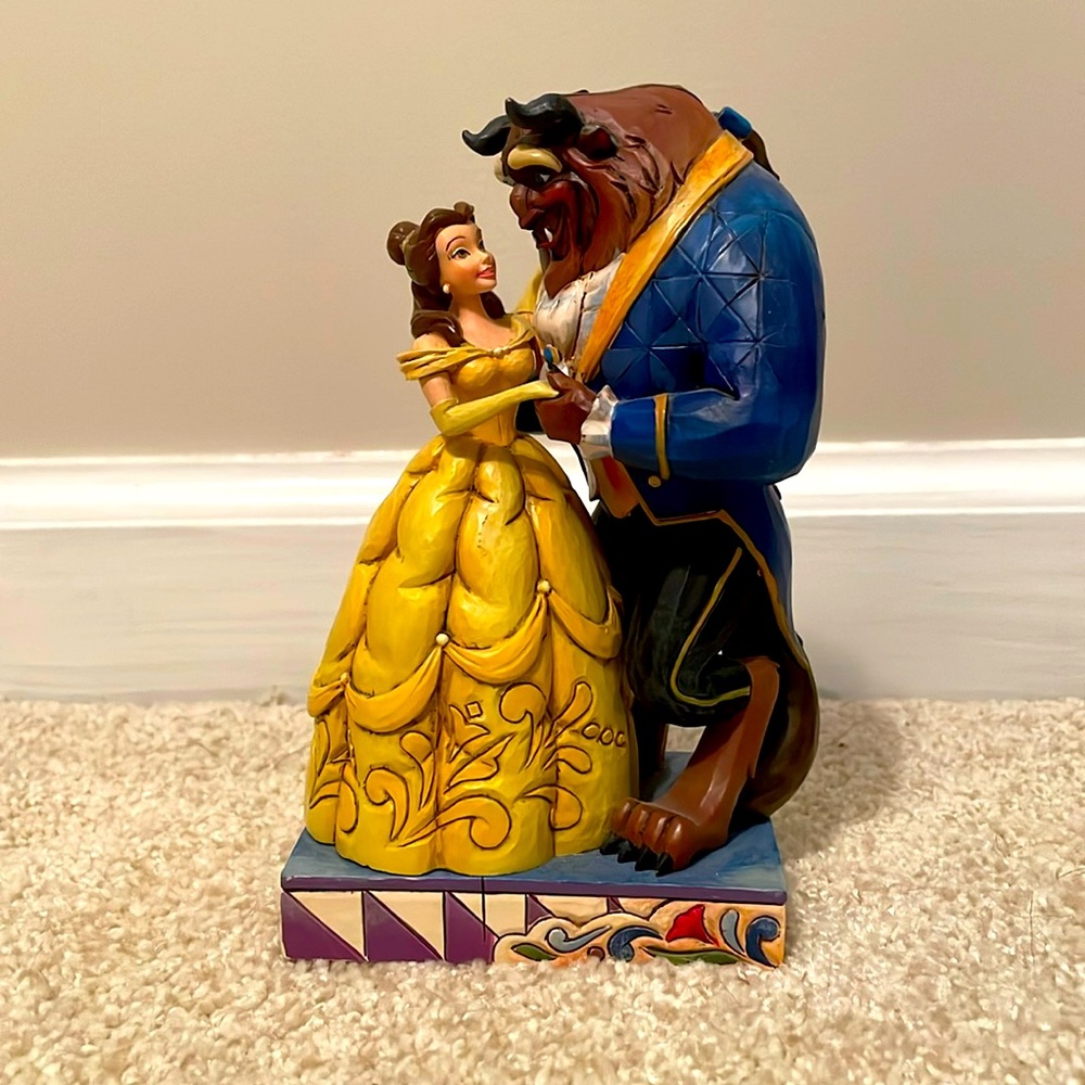 Jim Shore Disney Traditions Walt Disney Showcase Collection “Love Conquers All”